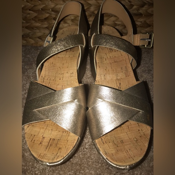 Kork-Ease soft gold wedges size 8 - Picture 2 of 9